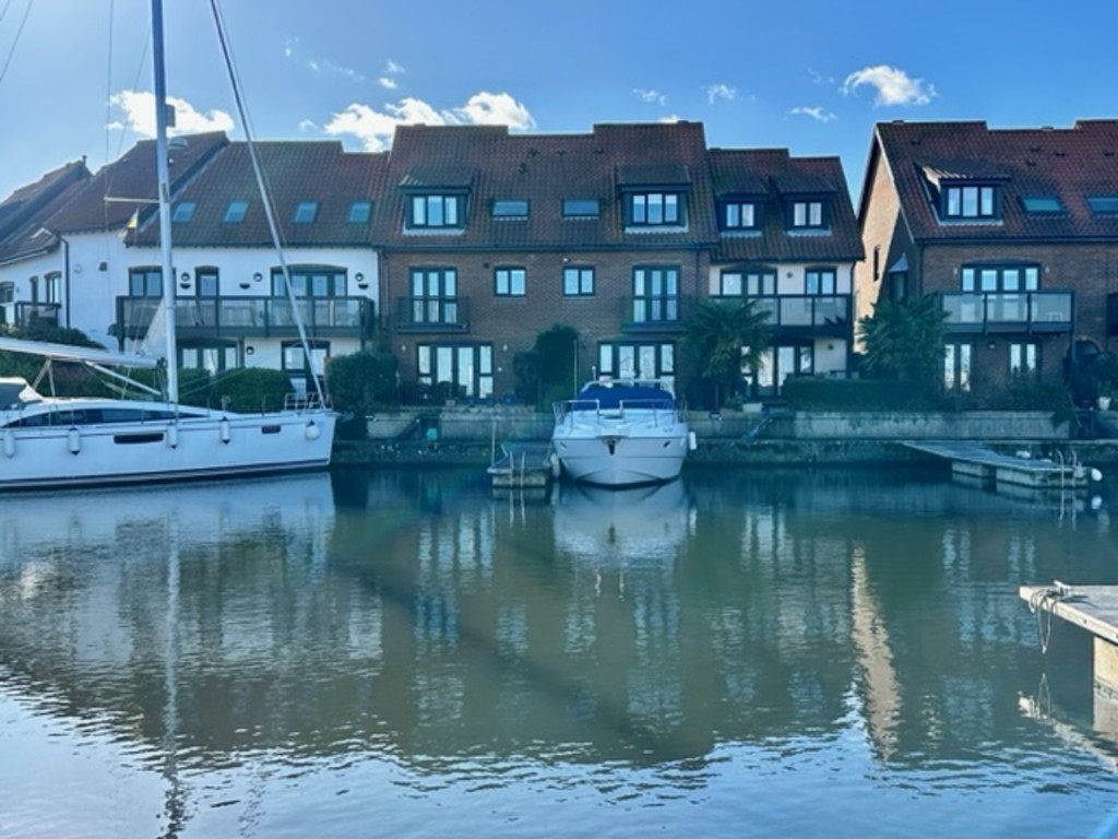 White Heather Court, Hythe Marina Village Hythe and Waterside