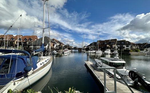 Endeavour Way, Hythe