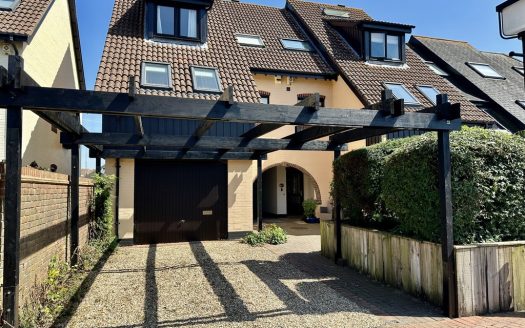 Astra Court, Hythe