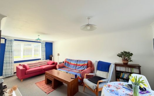 Calshot Close, Calshot