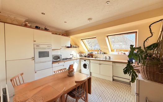 Endeavour Way, Hythe