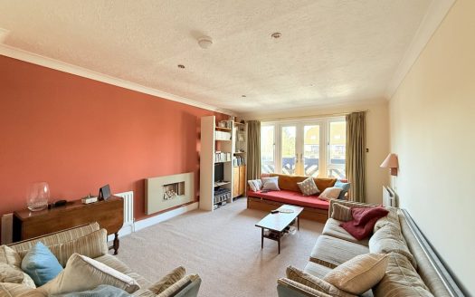 Endeavour Way, Hythe