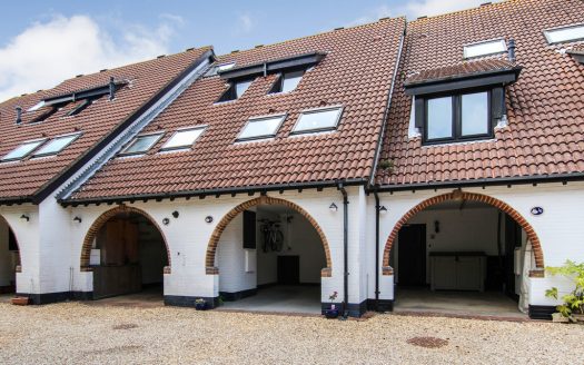 Endeavour Way, Hythe Marina Village