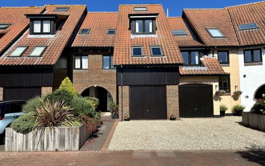 White Heather Court, Hythe Marina Village