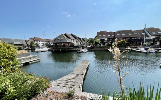 Astra Court, Hythe