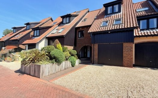 White Heather Court, Hythe Marina Village