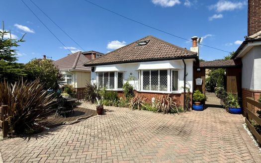 Ashdown Road, Fawley
