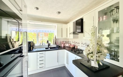 Ashdown Road, Fawley