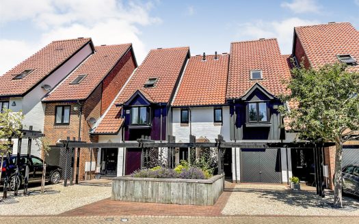 Endeavour Way, Hythe