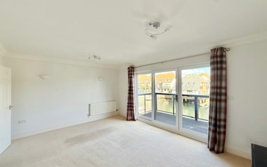 Endeavour Way, Hythe