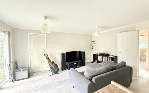 Ford Court, Beaulieu Road