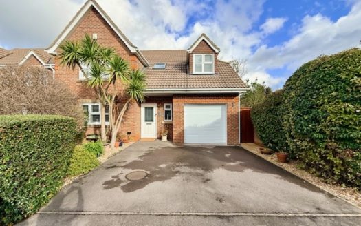 Lawnswood Close, Dibden Purlieu