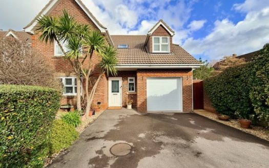 Lawnswood Close, Dibden Purlieu