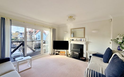 Endeavour Way, Hythe