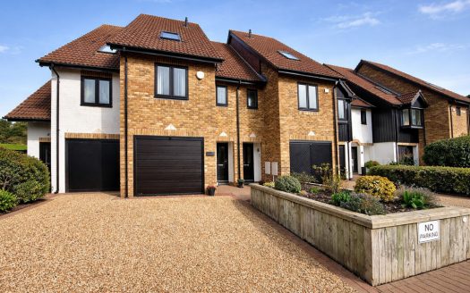 Endeavour Way, Hythe