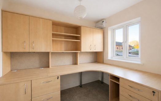 Endeavour Way, Hythe Marina Village