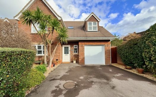 Lawnswood Close, Dibden Purlieu