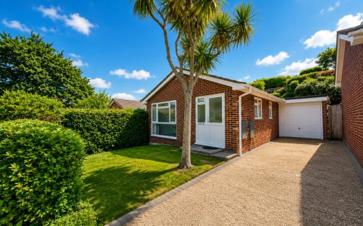 The Vale, Hythe