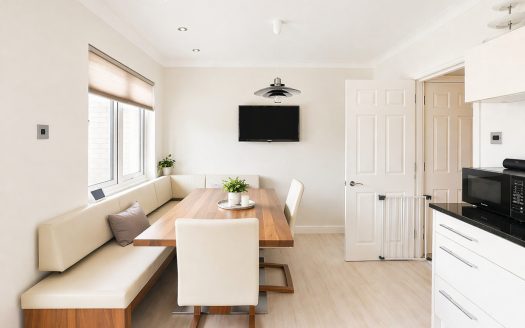 Endeavour Way, Hythe